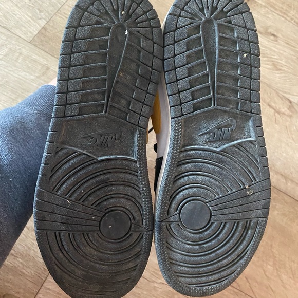 Air Jordan 1 Mid’s 3Y / 5W - Picture 7 of 13